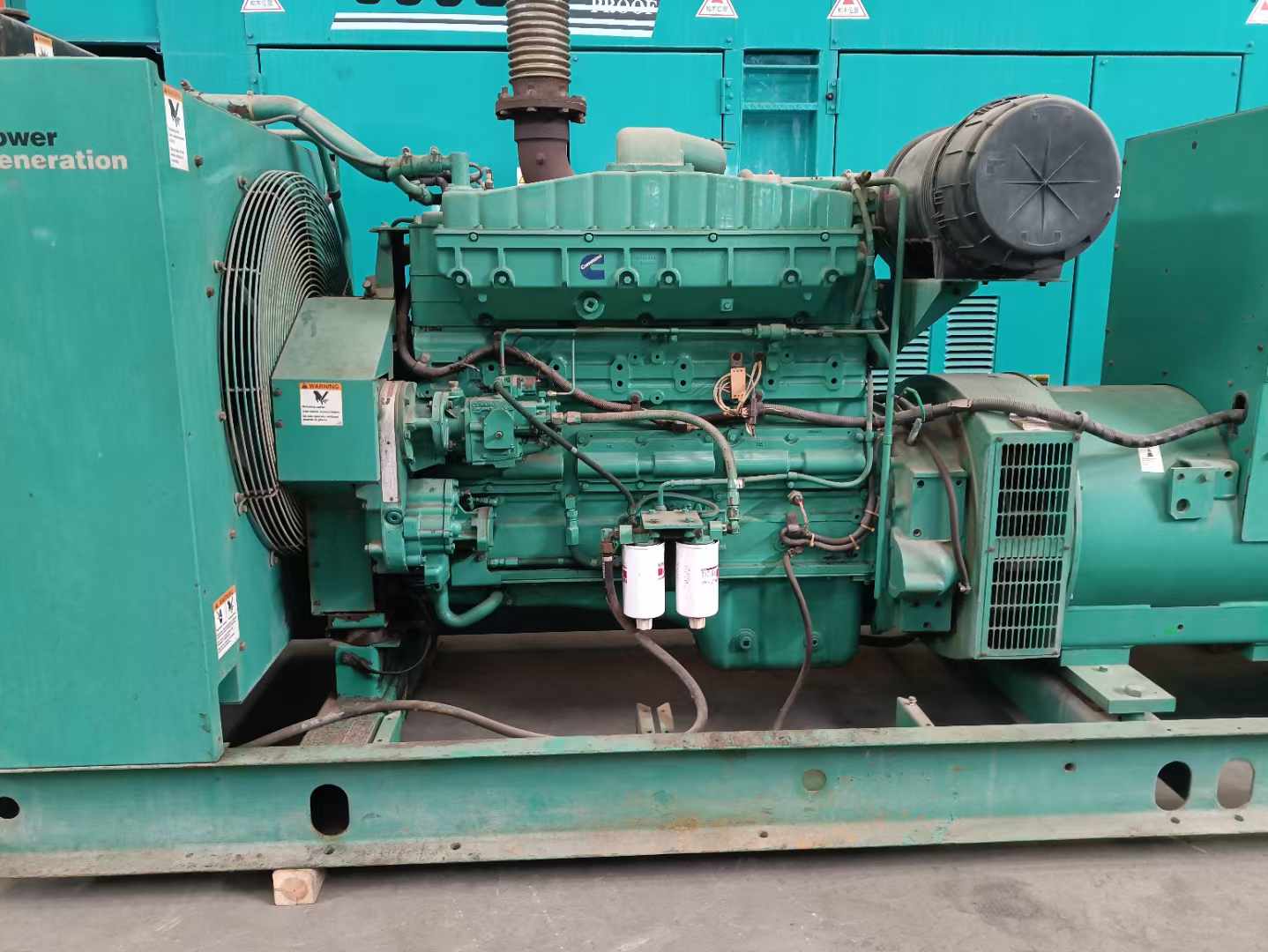 东乡过载会对 600kW 柴油发电机组造成哪些损害？